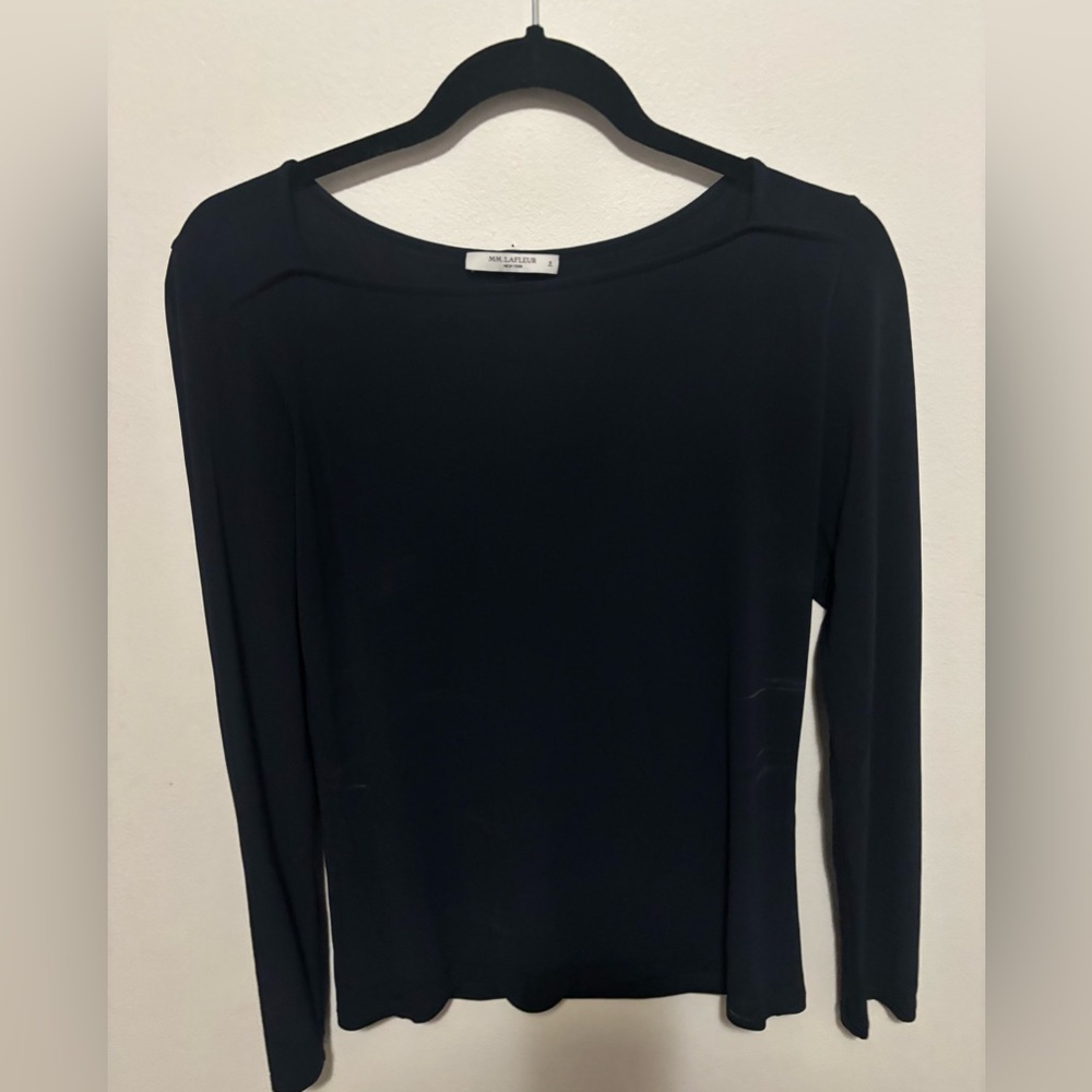 MM Lafleur navy top